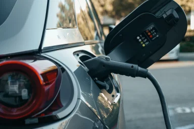 elektromobil nabíjení