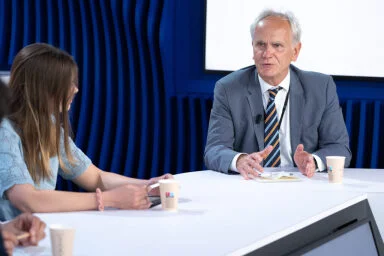 Burkard Schmitt, ředitel pro bezpečnost a obranu z Asociace evropského leteckého, bezpečnostního a obranného průmyslu