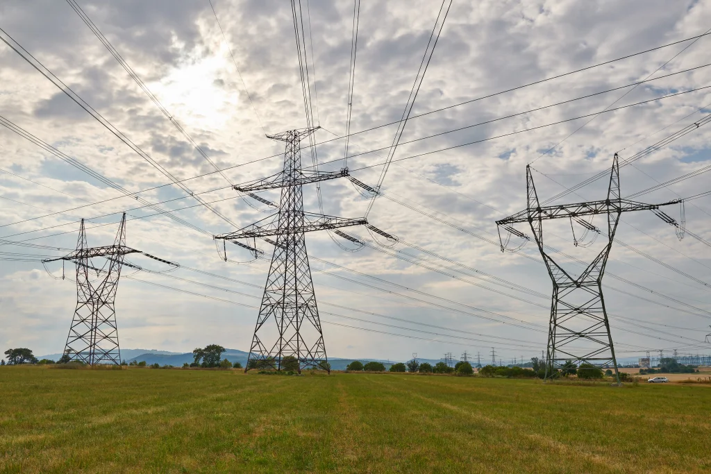Do rozvoje přenosové soustavy bude státní ČEPS v nejbližších deseti letech investovat zhruba 84 miliard korun. Foto: Pixabay
