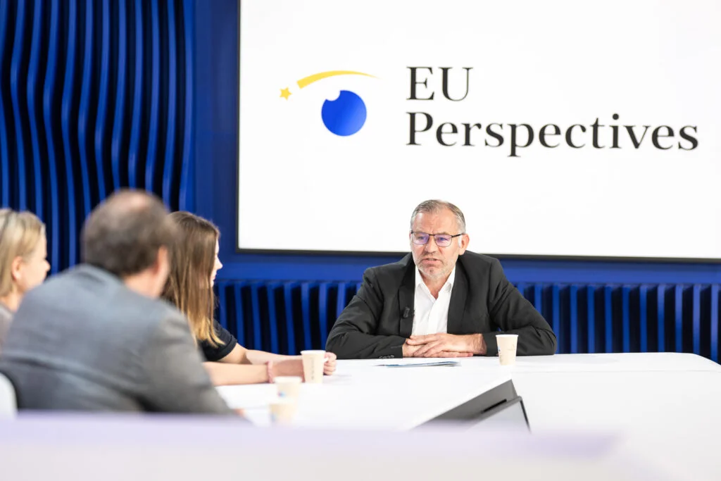 Europoslanec Norbert Lins (EPP, vpravo) v debatě se svými kolegy / Foto: Evropský parlament