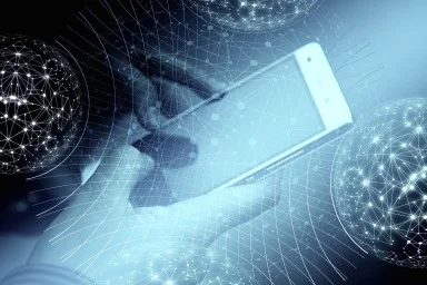 Mobilní telefon, kybernetický útok. Foto: Pixabay
