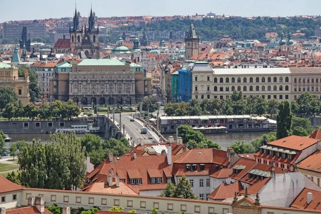 Magistrát využil možnosti zákonodárné iniciativy a předložil novelu zákona, která by umožnila zařazení místních komunikací I. třídy do výjimek . Ilustrační snímek. Foto: Pixabay