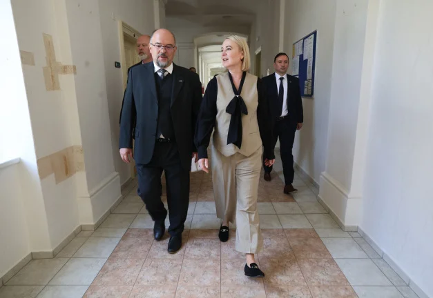 Ministryně, žena, muž
