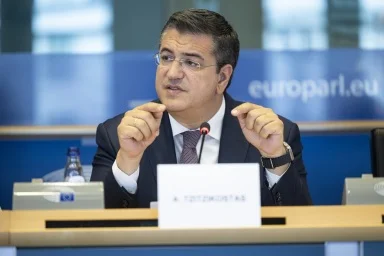 Evropský komisař pro dopravu Apostolos Tzitzikostas