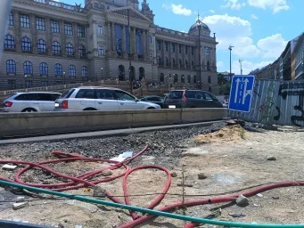 Auta, město