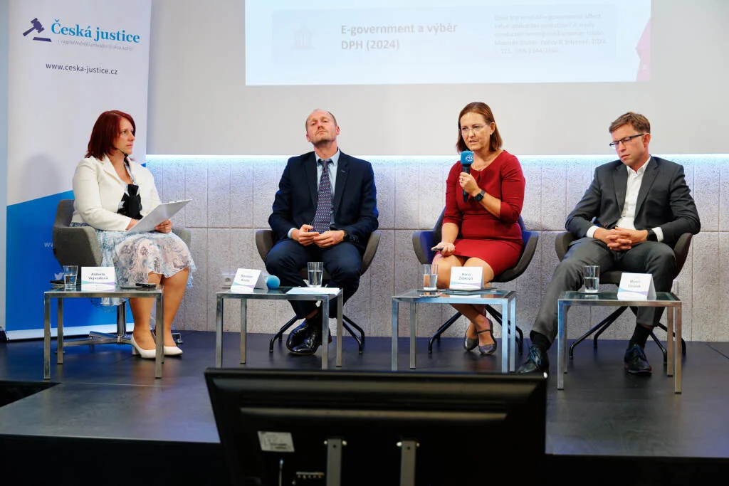 žena, konference