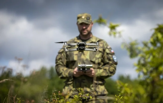 voják dron