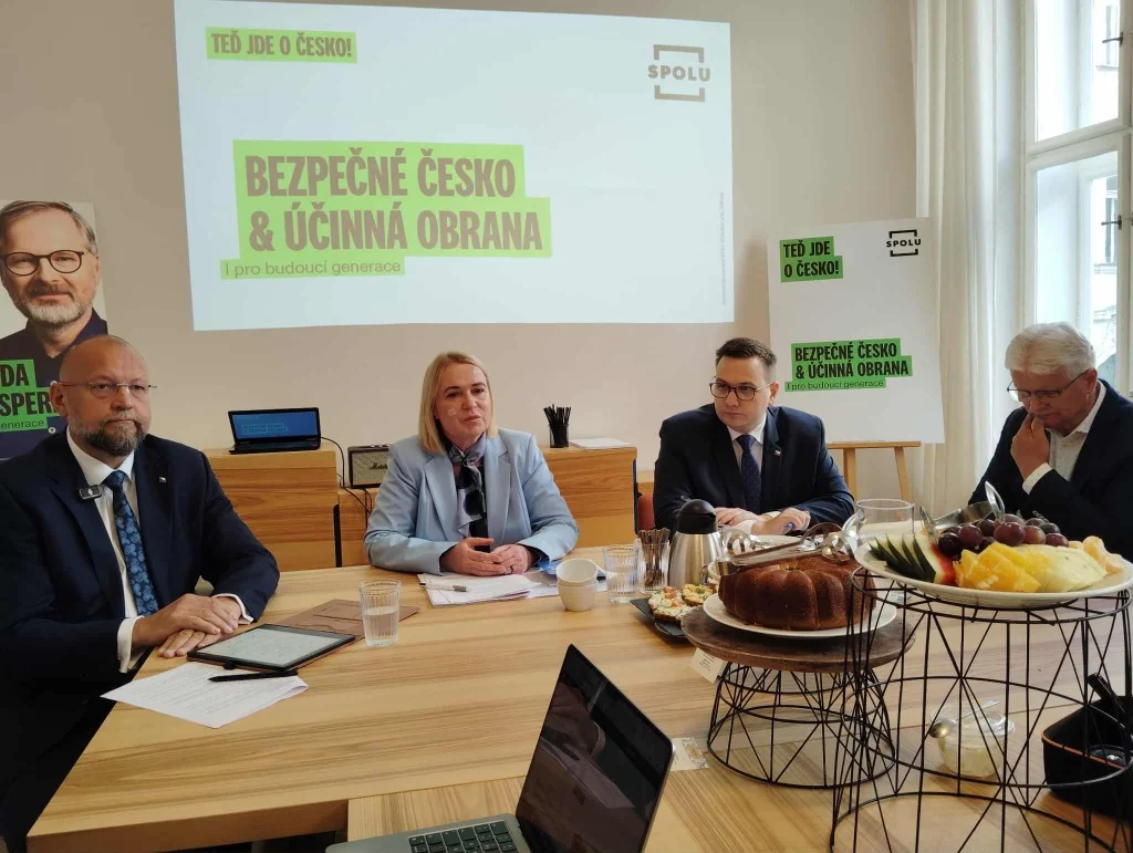 politici diskuse