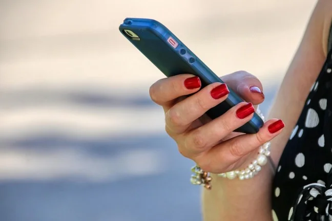 mobilní telefon