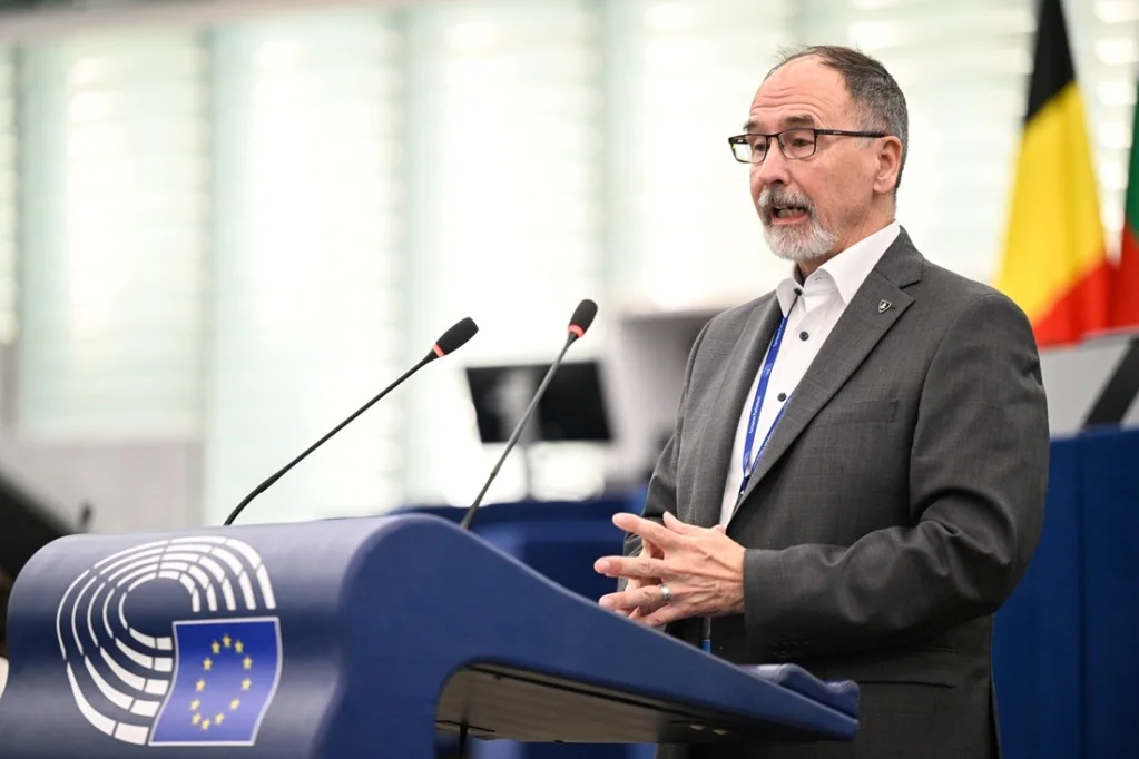 europoslanec Pekka Toveri
