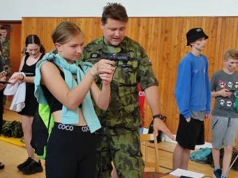 děti vojáci branný výcvik