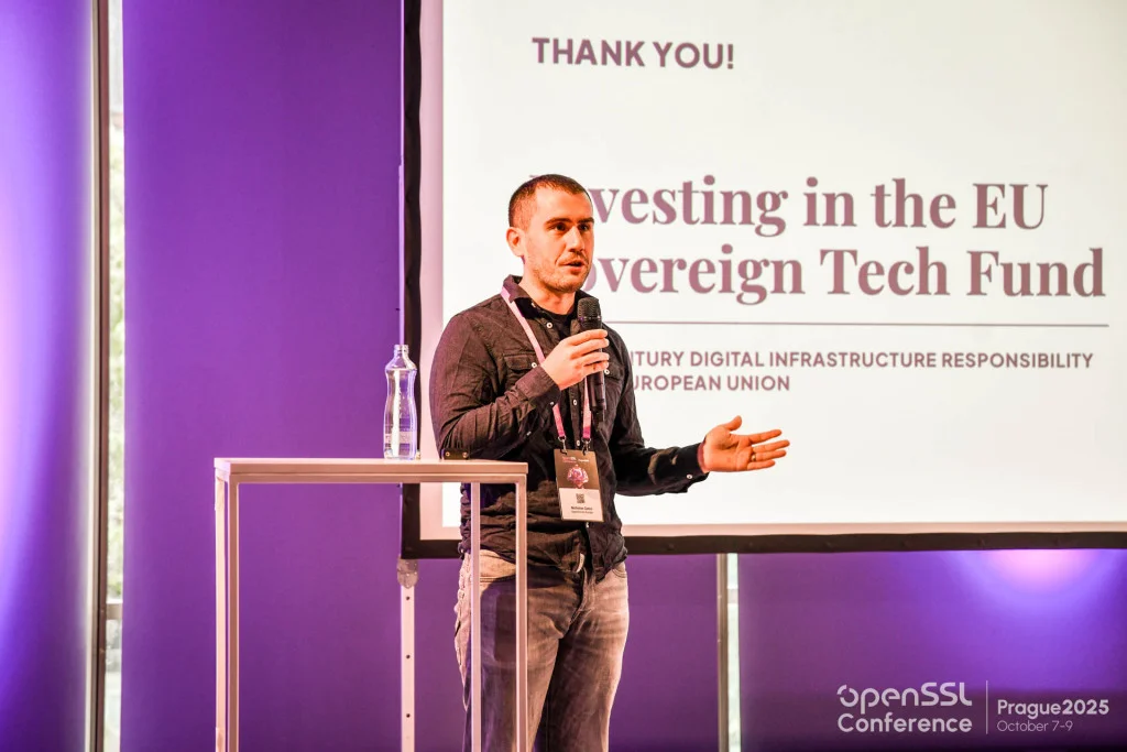 Jako do silnic a mostů. Evropa musí investovat do otevřeného softwaru, říká expert