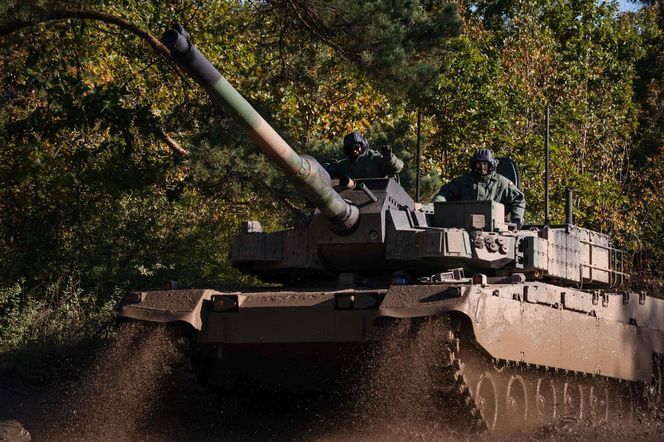 180 tanků Black Panther dorazilo do Polska. Startuje tamní výroba