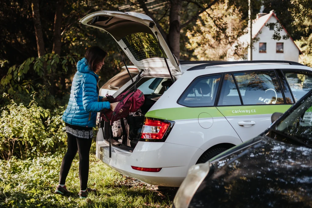 Nákupy i stěhování bez vlastního auta? Sdílené vozy zažívají boom