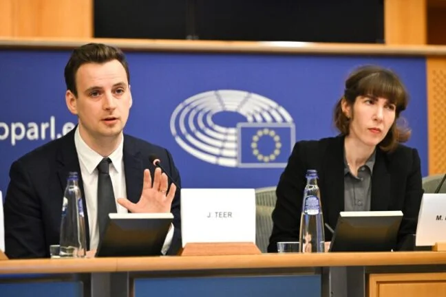 Joris Teer a Mona Paulsenová