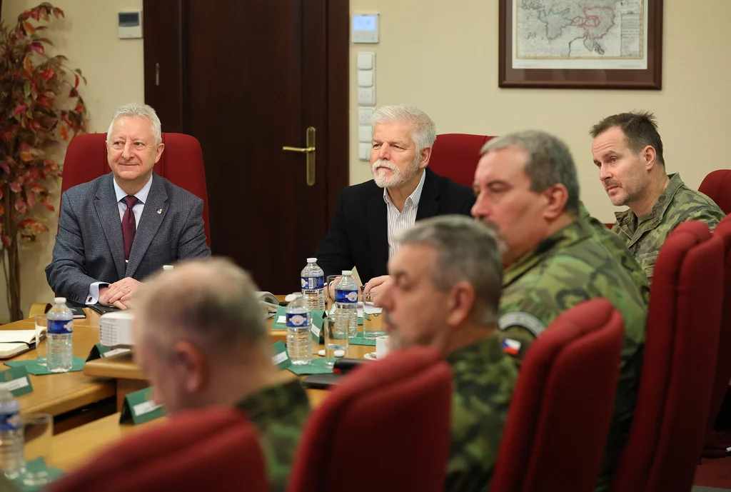 ministr prezident vojáci