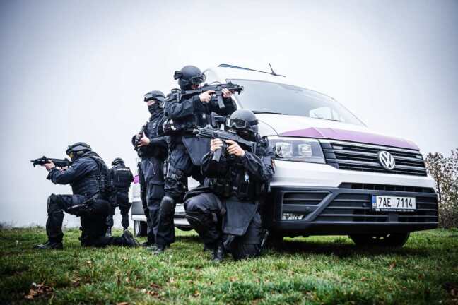 vězeňská služba zásah