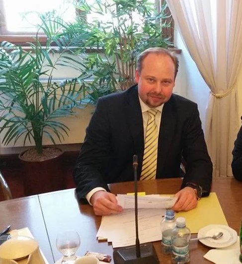 Tejc po bitcoinové kauze plánuje na ministerstvu změny. Počítá i s propouštěním