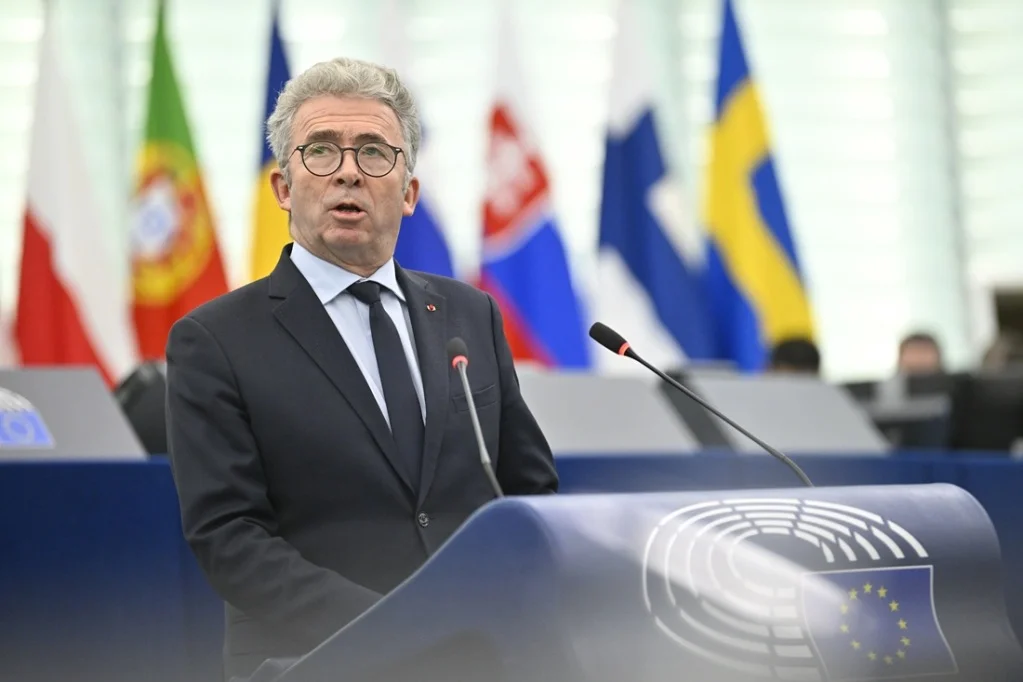 europoslanec a generál ve výslužbě Christophe Gomart