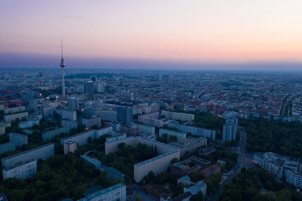 Část Berlína pět dní bez proudu. Kdo se hlásí k nejdelšímu výpadku v poválečné historii?