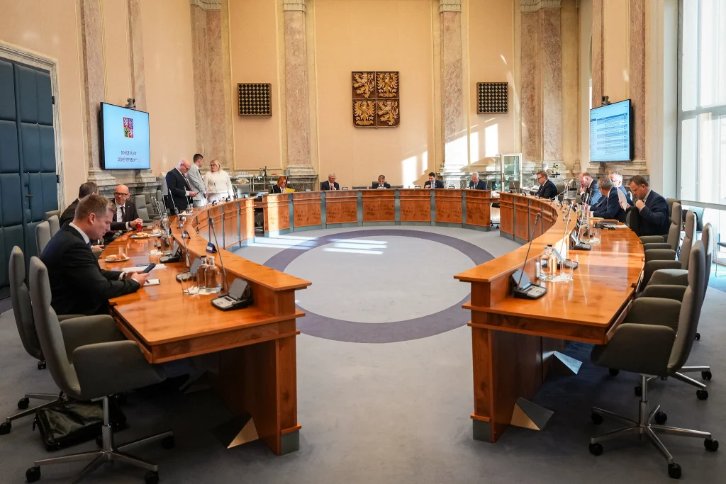 Turek poprvé na vládě. Babiš chce mít konečně pokoj