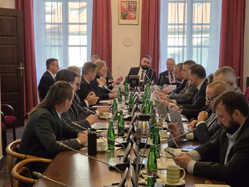 politici ministři výbor jednání