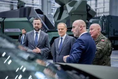 politici manažeři armádní zakázka