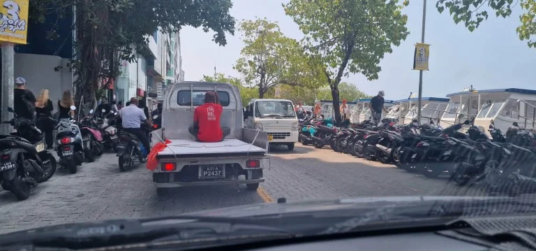 Maledivy Írán nemožnost odletu