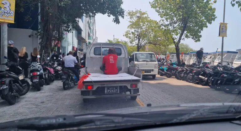 Maledivy Írán nemožnost odletu