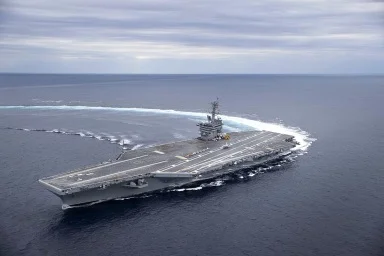 americká letadlová loď USS Abraham Lincoln