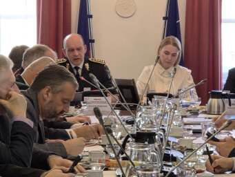 policista politička