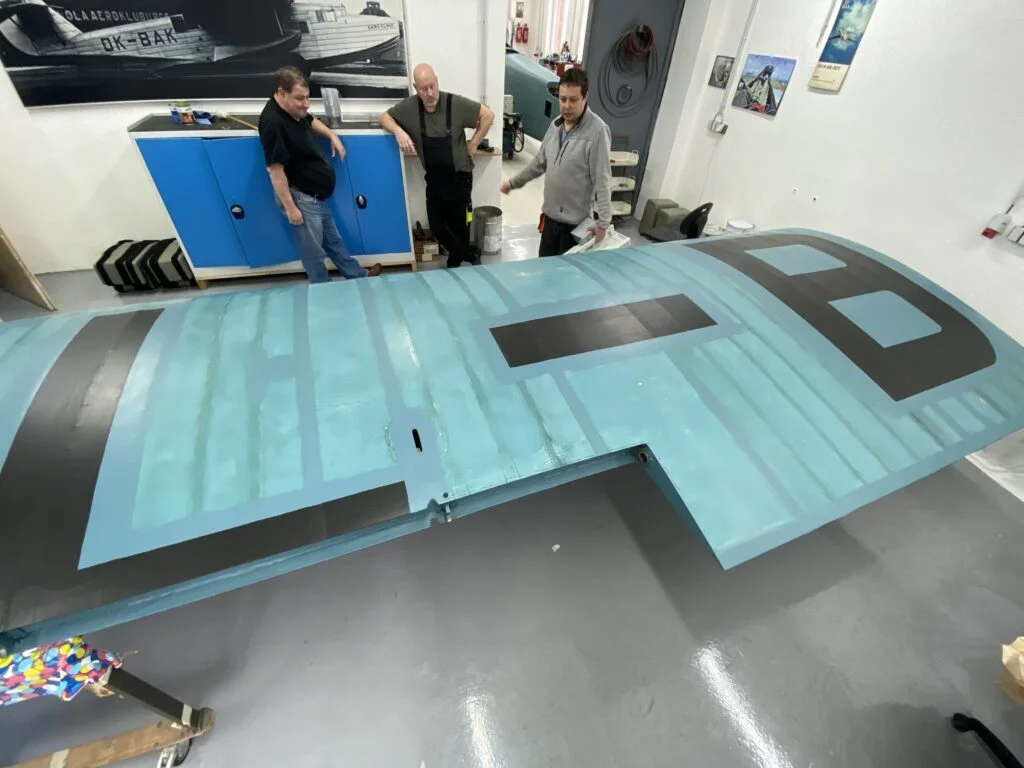 křídlo letoun restaurátoři