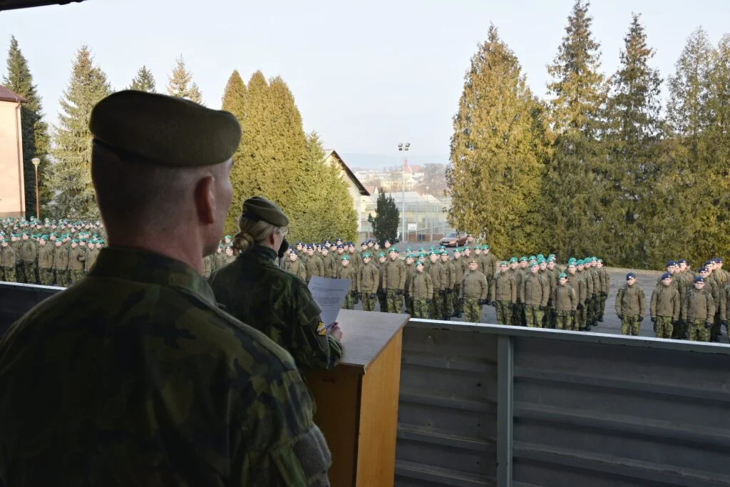 vojenské střední školy kombinovaná výuka