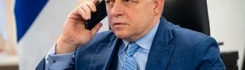 politik telefon