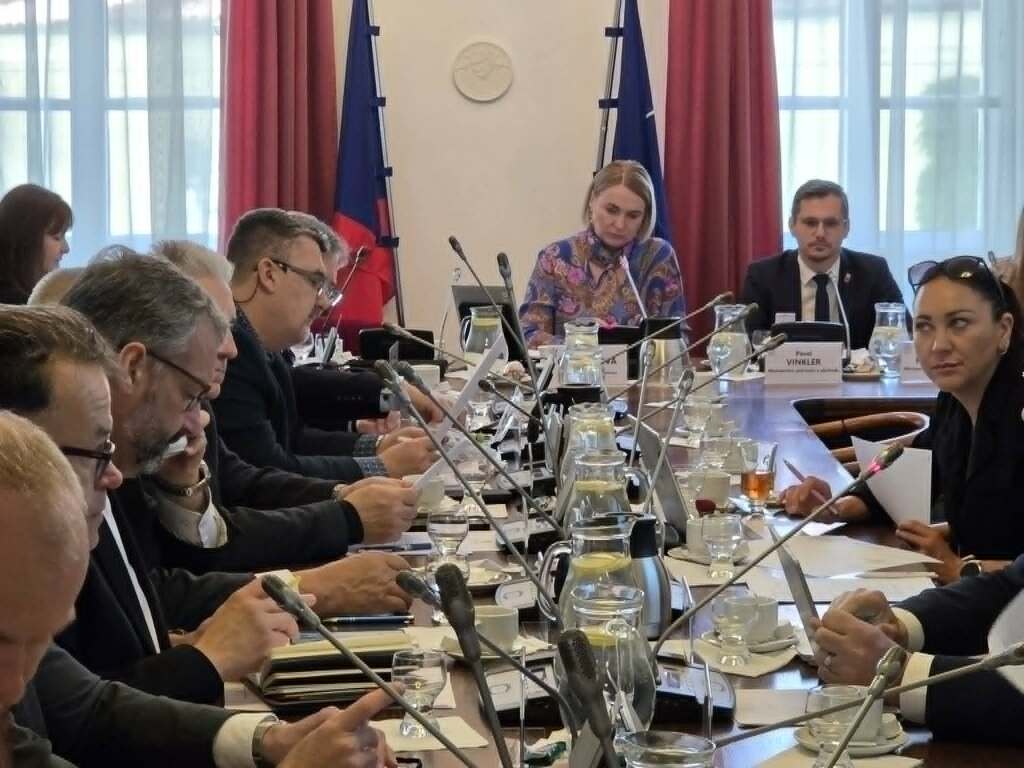 poslanci výbor digitální ekonomika