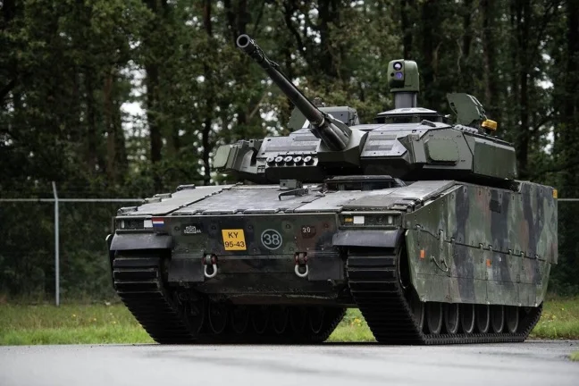 pásové bojové vozidlo CV90