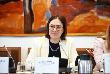 Hoffmanová