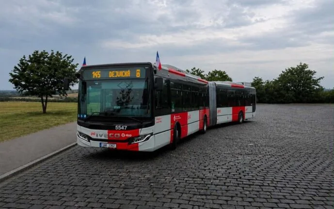Bus