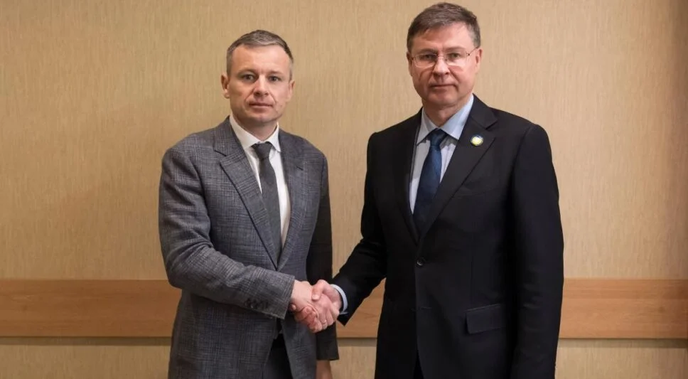Sergej Marčenko a Valdis Dombrovskis