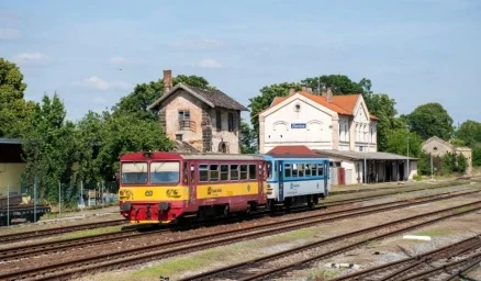 Trať