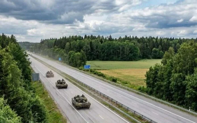 tanky dálnice