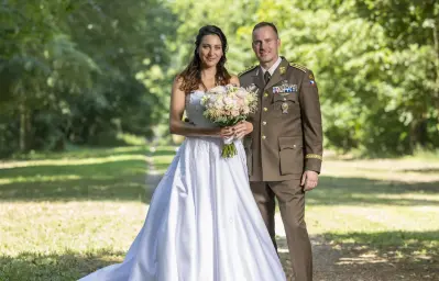 voják politička svatba - upravený formát