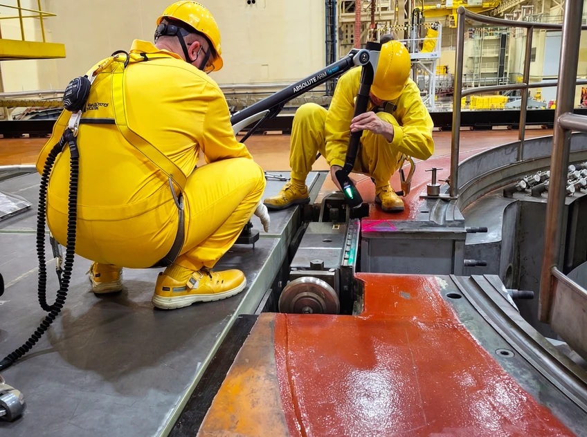 technici CE Industries expanze