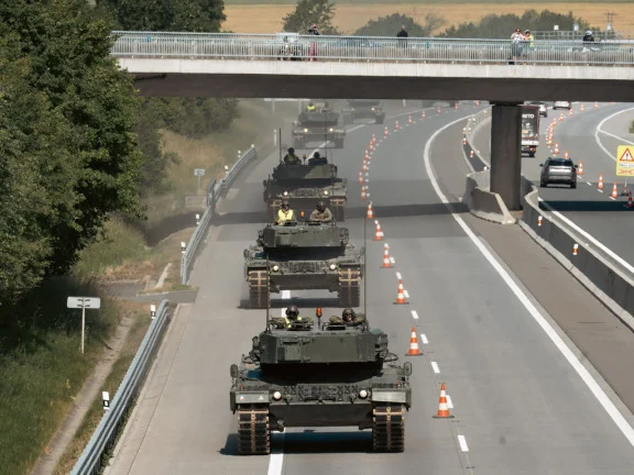 tanky dálnice