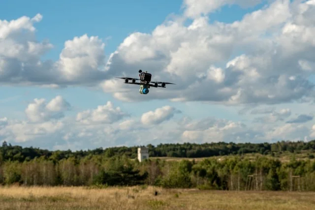 dron cíl zaměření