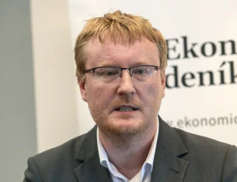 baterie konference vědec