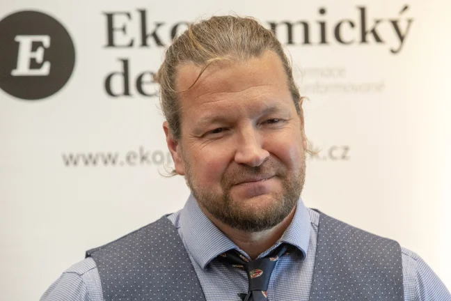AI věda armáda konference řečník