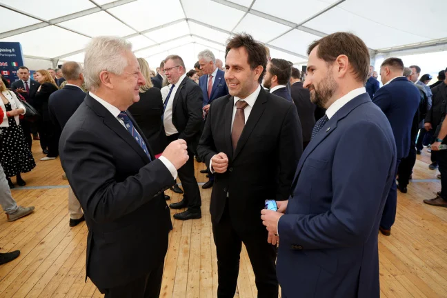 ministr Dny NATO