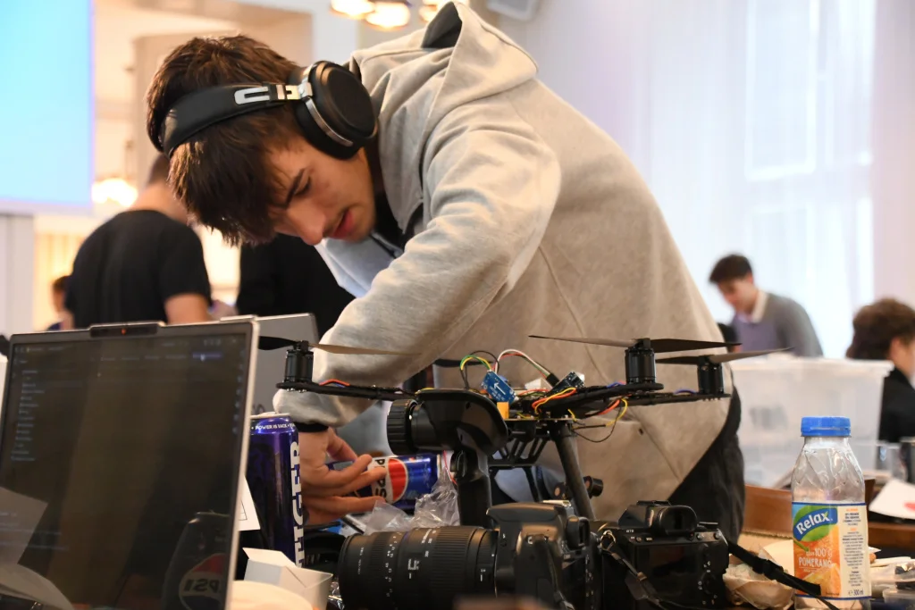 student dron