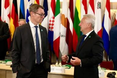 ministr a státní tajemník